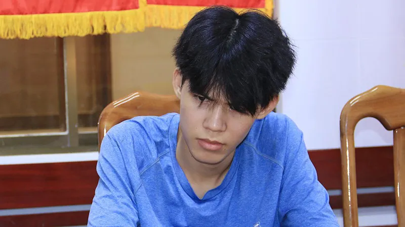 Giết bạn, cướp dây chuyền do nghiện game