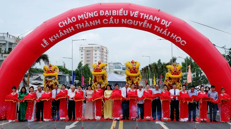 ĐBSCL khánh thành nhiều công trình giao thông 