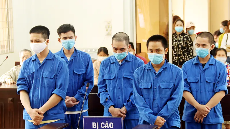 Phạt 24 năm tù đối với nhóm đối tượng tổ chức nhập cảnh trái phép