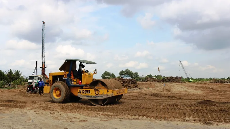 Nhiều công trình giao thông ở vùng ĐBSCL gặp khó khăn do thiết cát