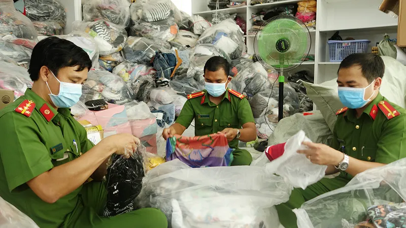An Giang: Tạm giữ trên 14.400 sản phẩm không rõ nguồn gốc