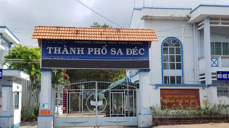 Trường THPT TP Sa Đéc, nơi thầy M. công tác