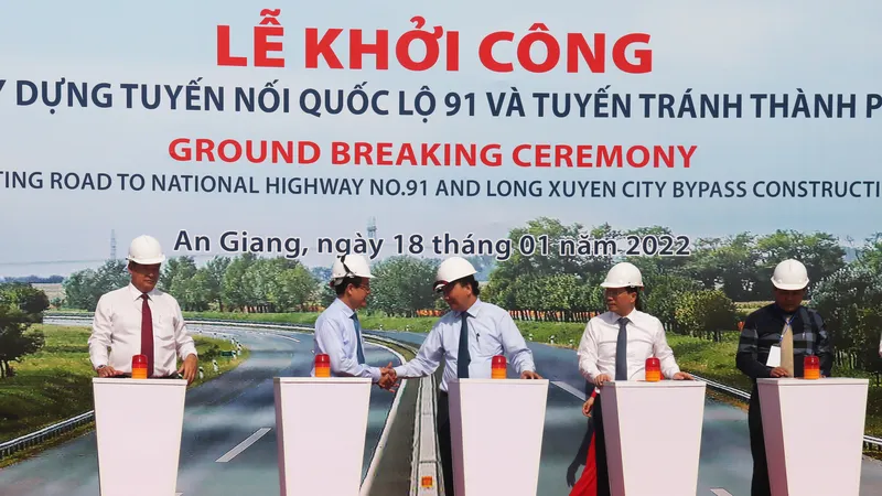 Tăng tốc đầu tư hạ tầng giao thông cho ĐBSCL 