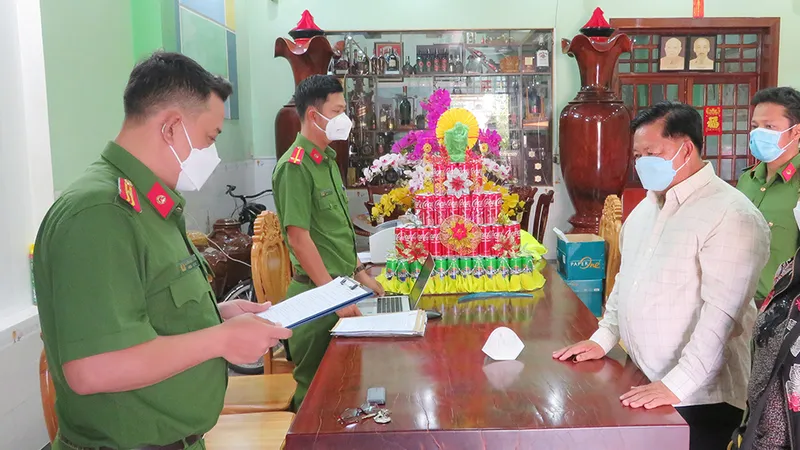 Khởi tố, bắt tạm giam nguyên Trưởng phòng CSGT Công an tỉnh An Giang