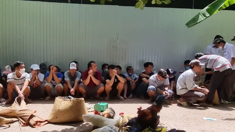 Kiên Giang: Đột kích sới bạc, tạm giữ 27 đối tượng
