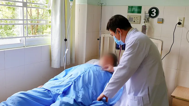 Cứu sống bệnh nhân người nước ngoài bị bóc tách động mạch chủ ngực - bụng dọa vỡ