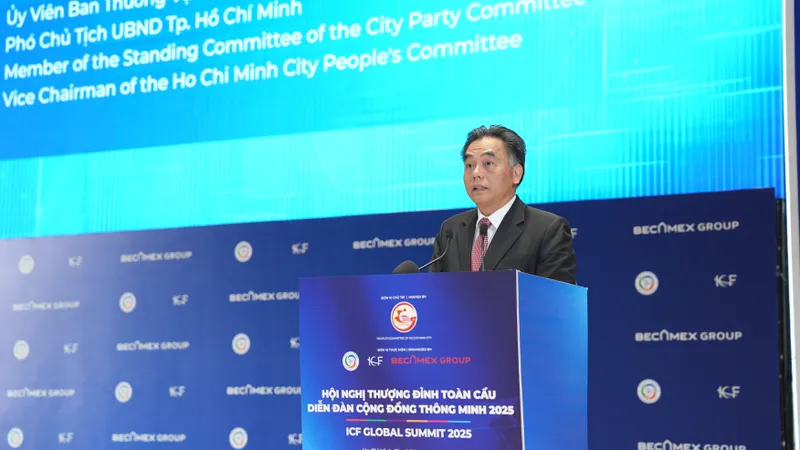 Đồng chí Nguyễn Lộc Hà, Phó Chủ tịch UBND TPHCM phát biểu khai mạc 