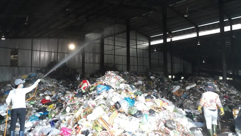 Bên trong nhà máy rác Bãi Bổn, xã Hàm Ninh (Phú Quốc). Ảnh: CTV