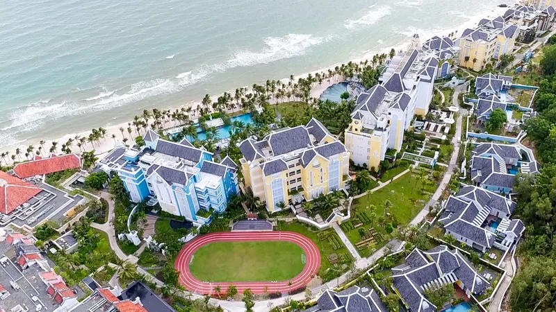 Khu phức hợp Bãi Trường. Ảnh: QUỐC BÌNH