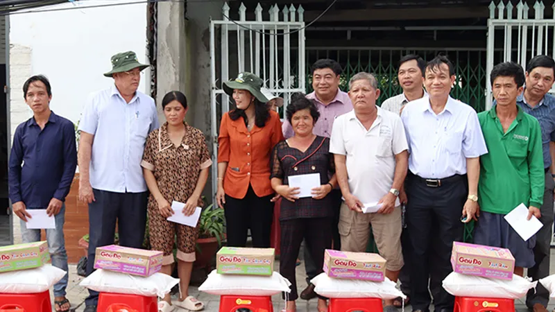 An Giang: Hỗ trợ 8 hộ dân bị sạt lở 