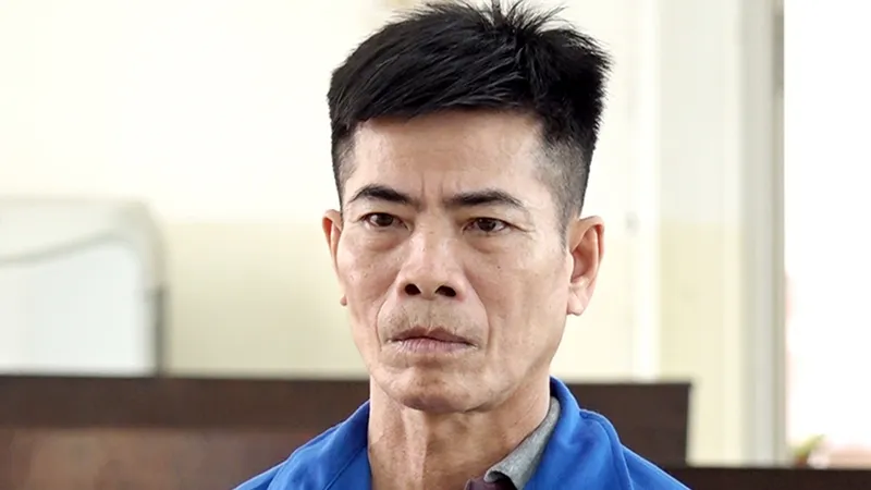 Đâm chết con ruột, lãnh án 17 năm tù