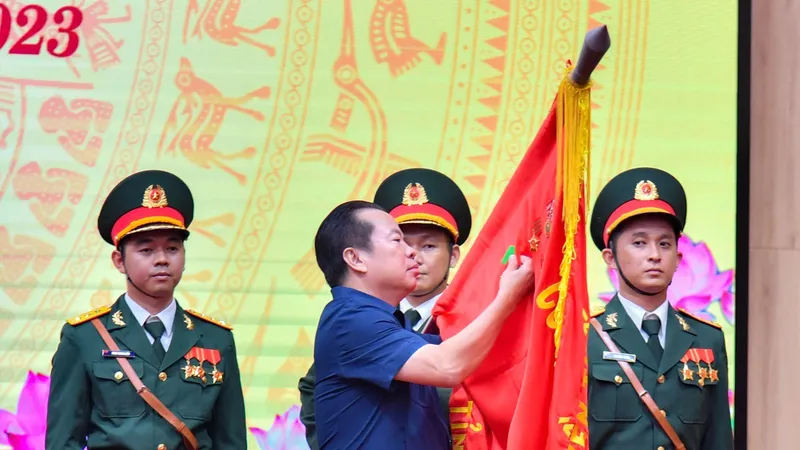 Tỉnh Kiên Giang vinh dự đón nhận Huân chương Bảo vệ Tổ quốc hạng Ba