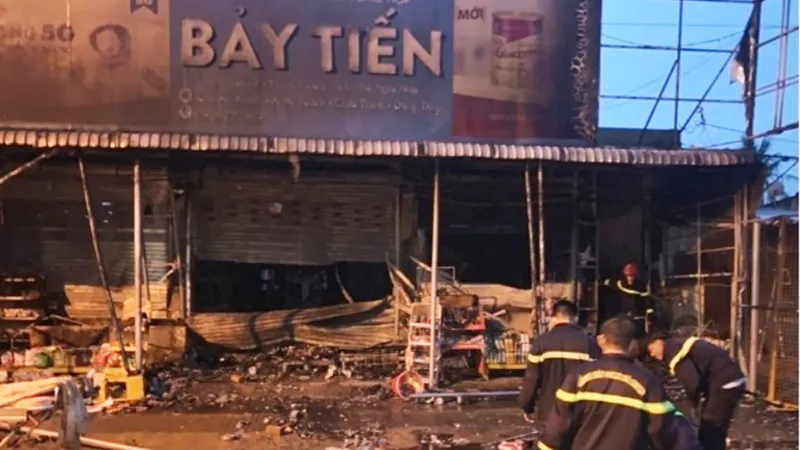 Cháy tiệm tạp hóa ở Đồng Tháp, 3 người tử vong
