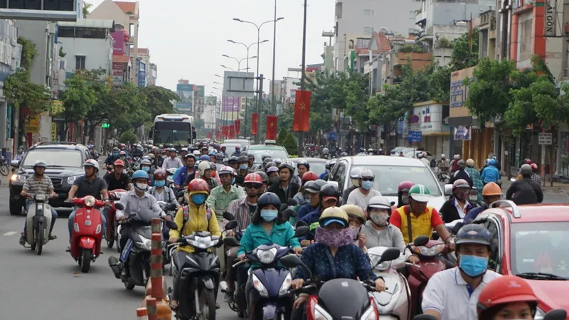Khẩn trương hoàn chỉnh đề án lệch ca, lệch giờ