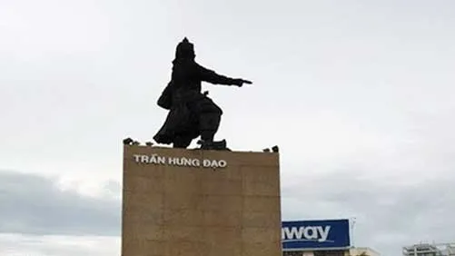 Tôn tạo, sửa chữa tượng đài Trần Hưng Đạo và Thánh Gióng