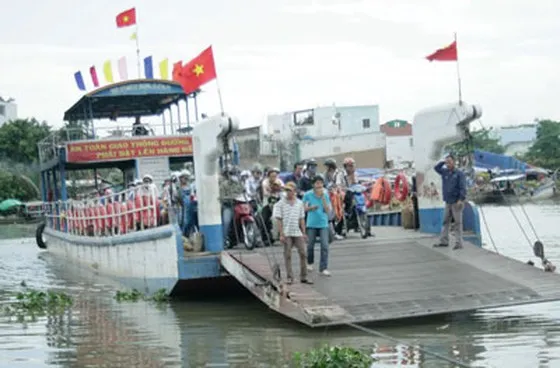 22 giờ tối 1-4, ngừng hoạt động phà Cát Lái và các bến đò ngang sông