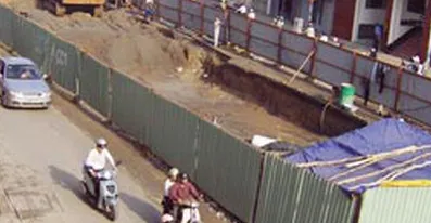 Hỗ trợ gia đình khó khăn khi nâng đường