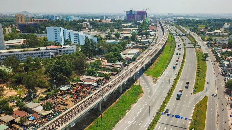 Tuyến metro số 1 Bến Thành - Suối Tiên lại thêm 2 gối cao su lệch vị trí
