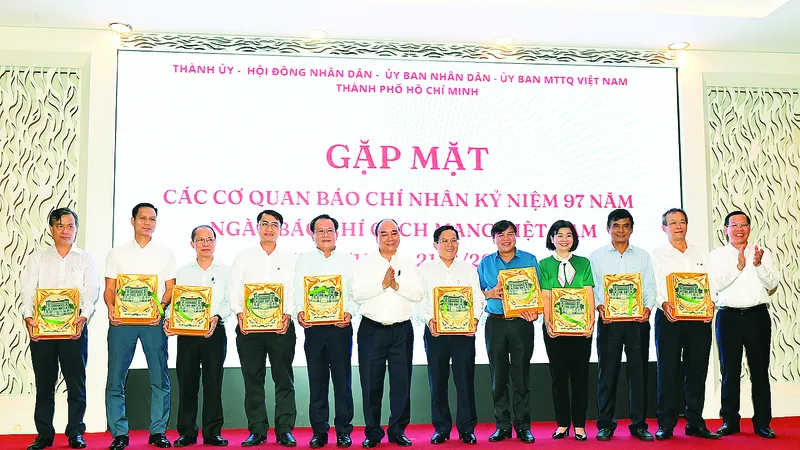 Đồng hành tháo gỡ khó khăn các cơ quan báo chí trên địa bàn TPHCM