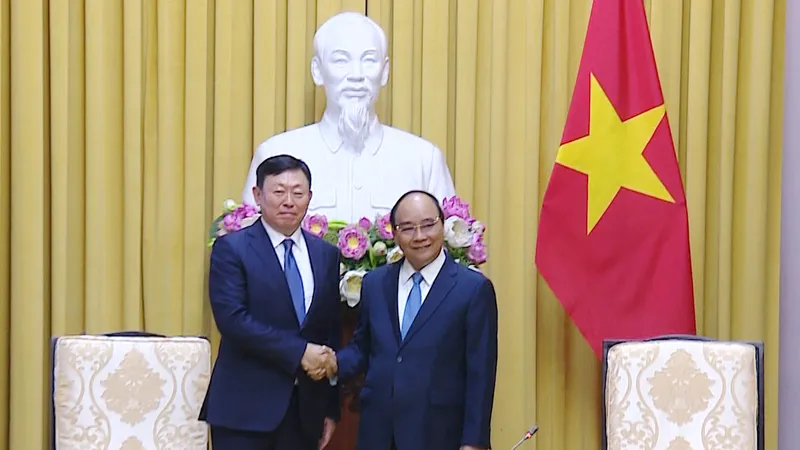 Chủ tịch nước Nguyễn Xuân Phúc mong muốn Tập đoàn Lotte tiếp tục đầu tư nhiều dự án lớn ở Việt Nam