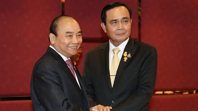 Chủ tịch nước Nguyễn Xuân Phúc và Thủ tướng Vương quốc Thái Lan Prayut Chanocha