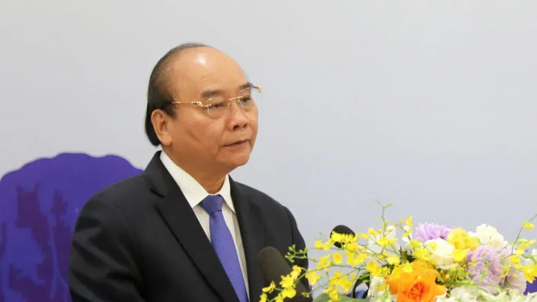 Chủ tịch nước Nguyễn Xuân Phúc rời Hà Nội thăm Hàn Quốc 