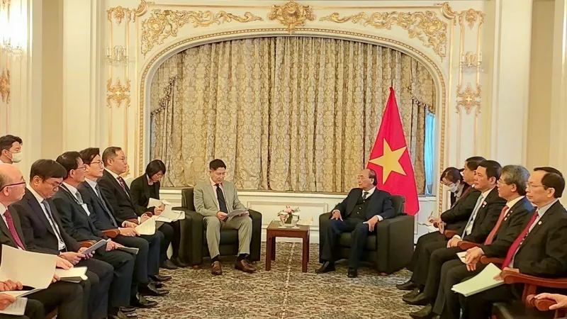 Chủ tịch nước Nguyễn Xuân Phúc tiếp lãnh đạo các tập đoàn hàng đầu Hàn Quốc đang đầu tư tại Việt Nam