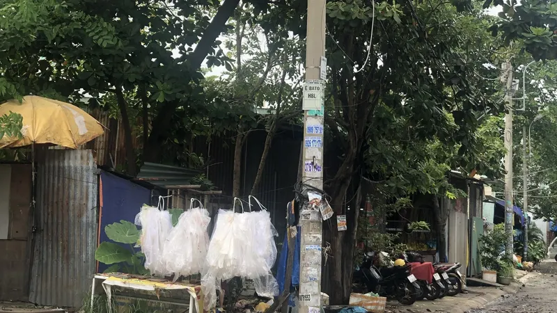 Khu dân cư phường 7, quận 8, TPHCM: Khổ sở sống cùng ô nhiễm