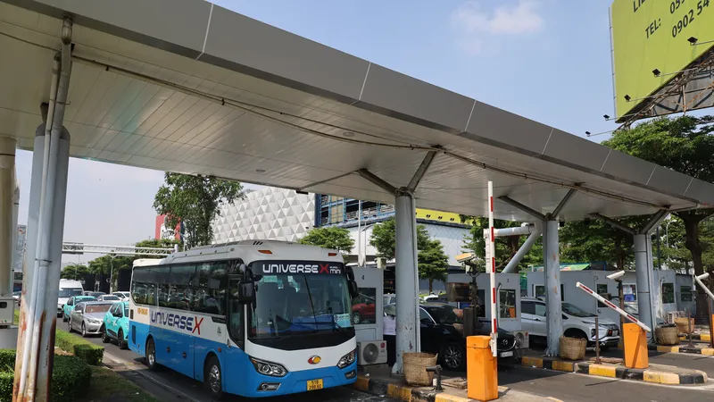 Triển khai thử nghiệm thu phí không dùng tiền mặt tại sân bay Tân Sơn Nhất