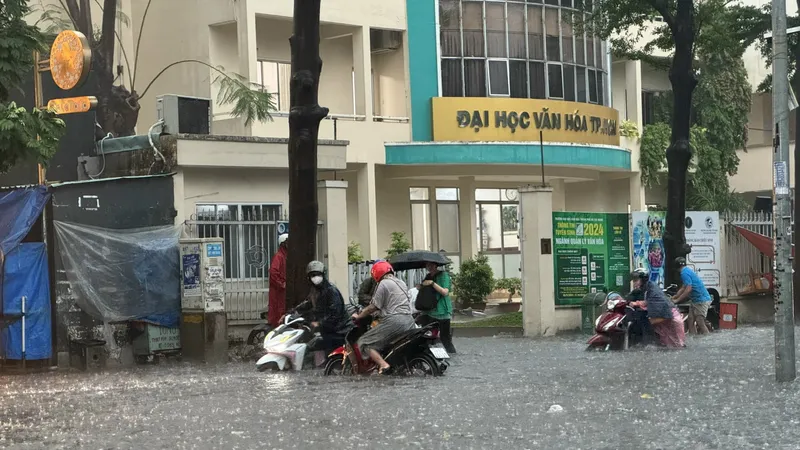 Khẩn trương khắc phục bất cập hạ tầng, đảm bảo an toàn giao thông trong mùa mưa