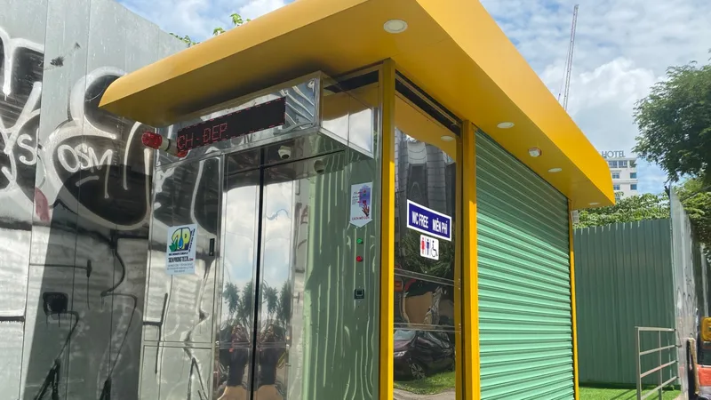 Cải thiện số lượng và chất lượng nhà vệ sinh công cộng