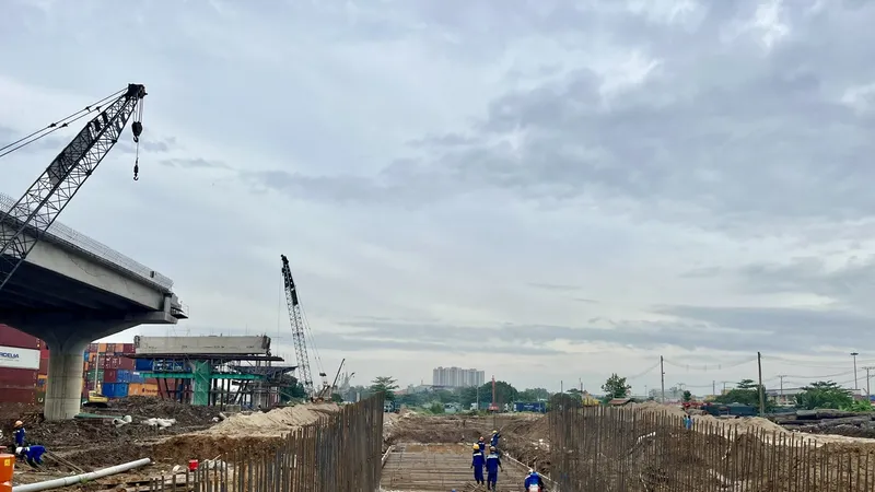 Tăng cường đảm bảo an toàn trên các công trường giao thông thi công xuyên tết