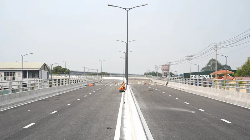 Thông xe cầu Bà Hom, giảm áp lực giao thông khu vực phía Tây TPHCM