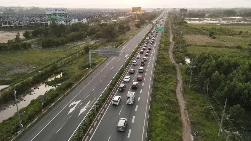 TPHCM và Đồng Nai phối hợp tháo gỡ vướng mắc mặt bằng mở rộng cao tốc TPHCM - Long Thành