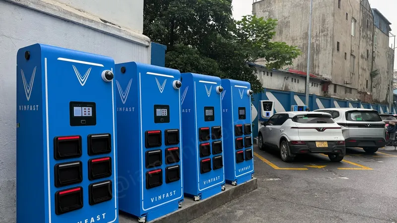 TPHCM có 65 vị trí đủ điều kiện lắp đặt tủ đổi pin xe máy điện