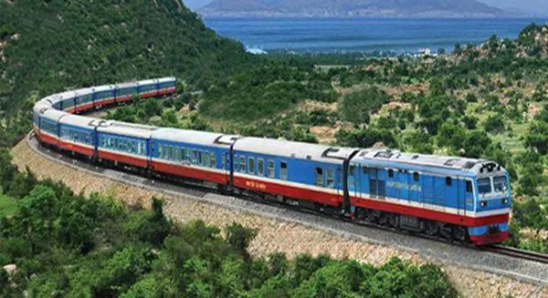 Hôm nay 5-4, giá vé tàu và cước vận tải đường sắt tăng 3%