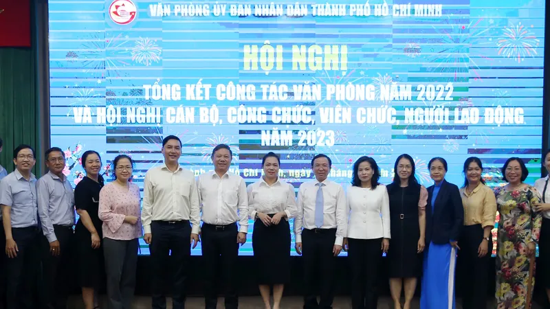Nâng cao tinh thần trách nhiệm, rút ngắn thời gian giải quyết thủ tục hành chính