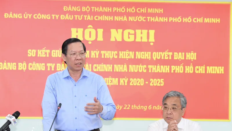 Đồng chí Phan Văn Mãi phát biểu tại hội nghị. Ảnh: VIỆT DŨNG.