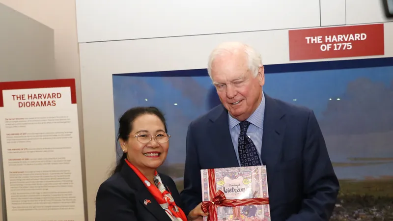 Lãnh đạo TPHCM đề nghị Đại học Harvard phối hợp đào tạo nhân lực chất lượng cao cho thành phố