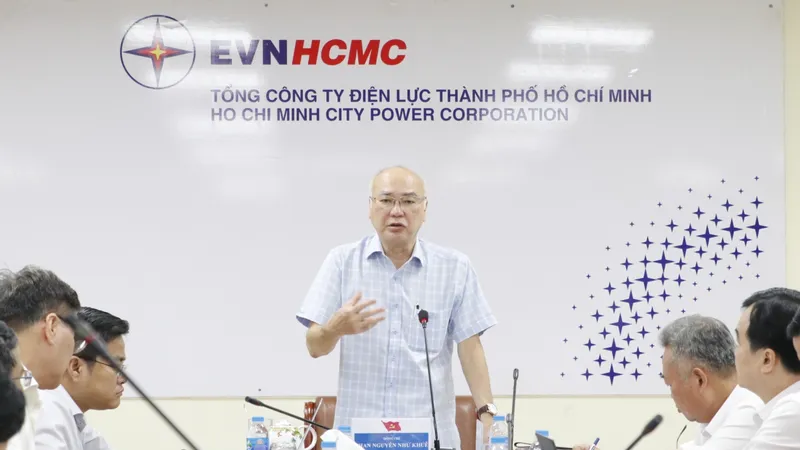 Đồng chí Phan Nguyễn Như Khuê phát biểu tại buổi khảo sát. Ảnh: NGÔ BÌNH