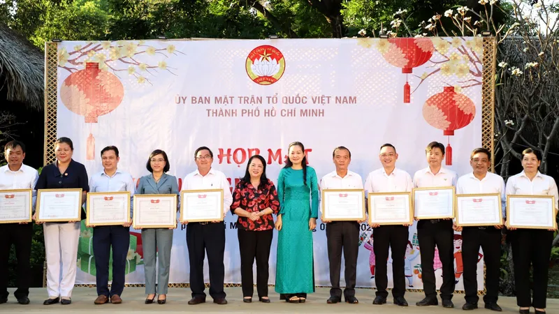 Sinh viên Lào, Campuchia hạnh phúc với gia đình thứ 2 tại TPHCM
