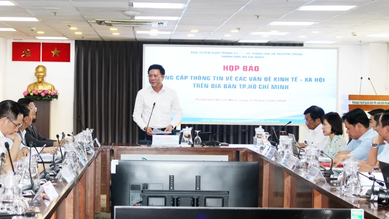 Ngân hàng Nhà nước lên tiếng vụ dư nợ thẻ tín dụng từ 8,5 triệu đồng lên 8,8 tỷ đồng 