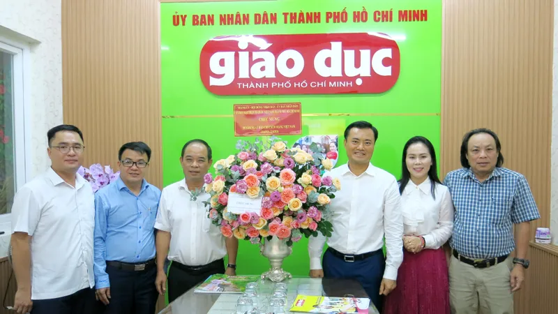 Lãnh đạo TPHCM thăm các cơ quan báo chí, truyền hình