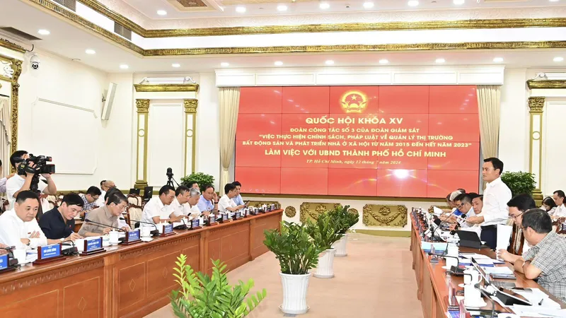 Tập trung tháo gỡ vướng mắc để thị trường bất động sản TPHCM phát triển lành mạnh
