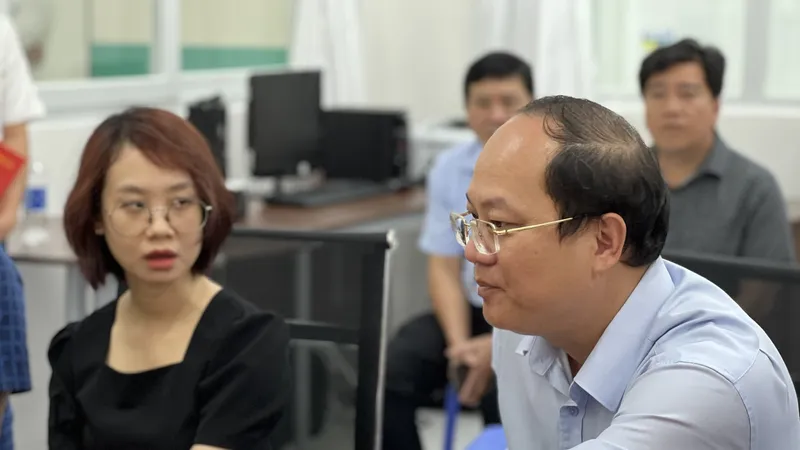 Lãnh đạo Thành ủy TPHCM thăm các nạn nhân bị cây đè 
