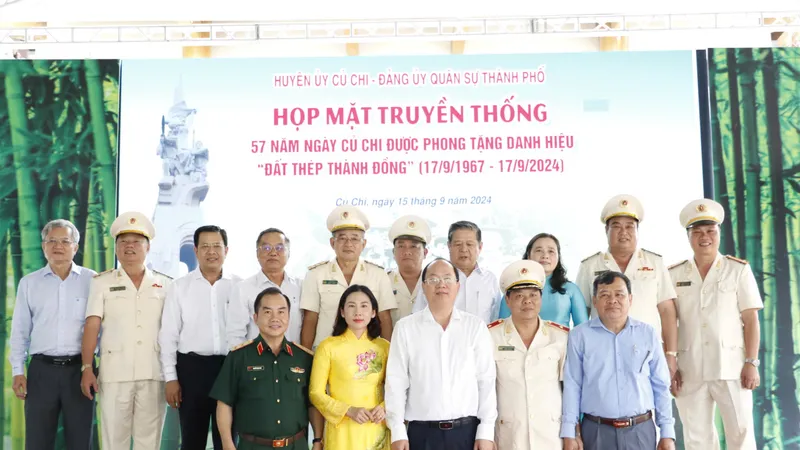 Họp mặt truyền thống kỷ niệm 57 năm ngày Củ Chi được phong tặng danh hiệu “Đất thép thành đồng”