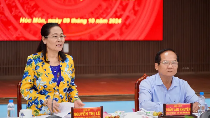 Phó Bí thư Thành ủy TPHCM Nguyễn Thị Lệ khảo sát công tác chuẩn bị Đại hội Đảng bộ huyện Hóc Môn