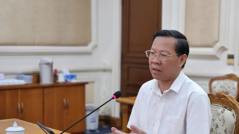 Nhấn mạnh tính nhân văn trong tôn vinh "những tấm gương thầm lặng mà cao cả"