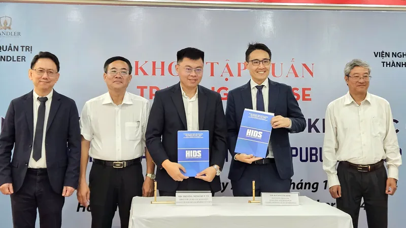 Tập huấn nâng cao hiệu quả quản lý khu vực công cho cán bộ