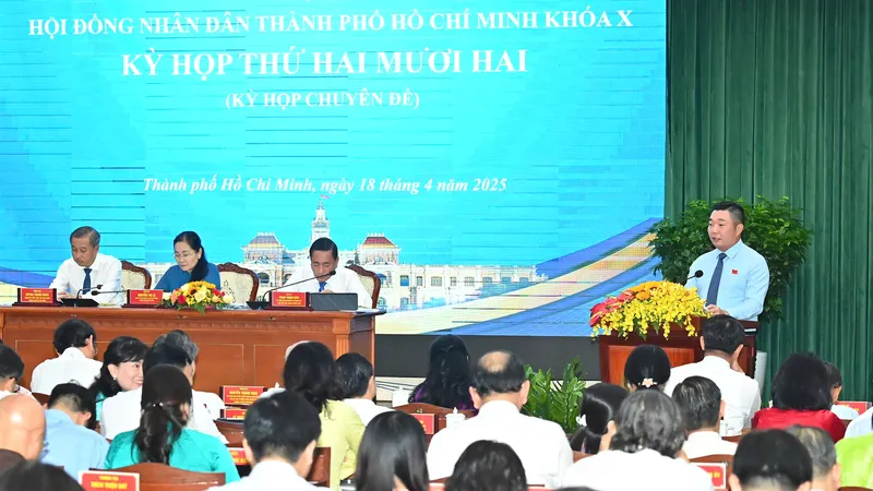 TPHCM thông qua việc hợp nhất Sở Xây dựng và Sở Giao thông công chánh, đổi tên Sở TN-MT